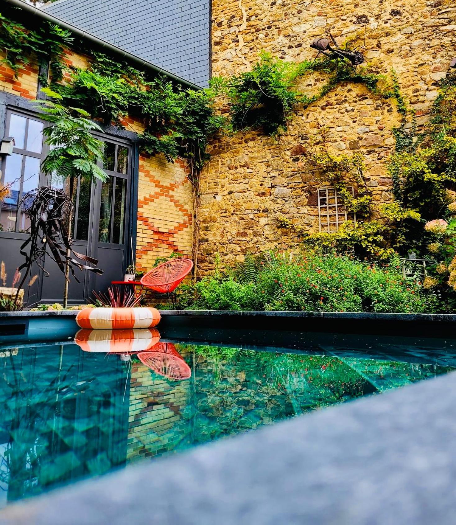 Bed and Breakfast L'Atelier Planqué Le Mans Exterior foto